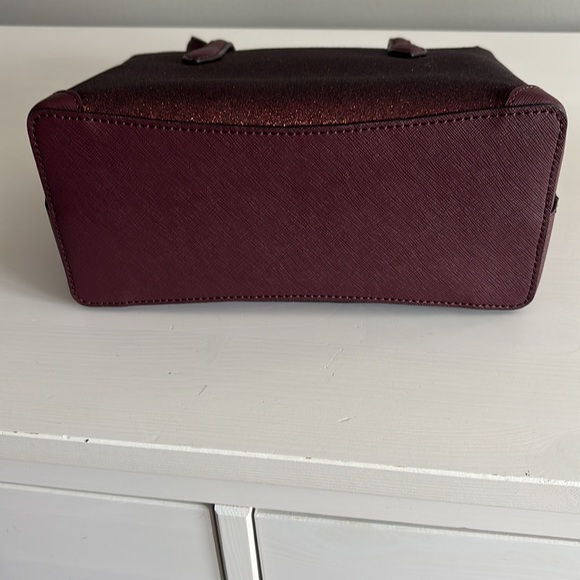 LIKE NEW ! Sparkling Kate Spade Mini Tote! 🎀 - Picture 4 of 5